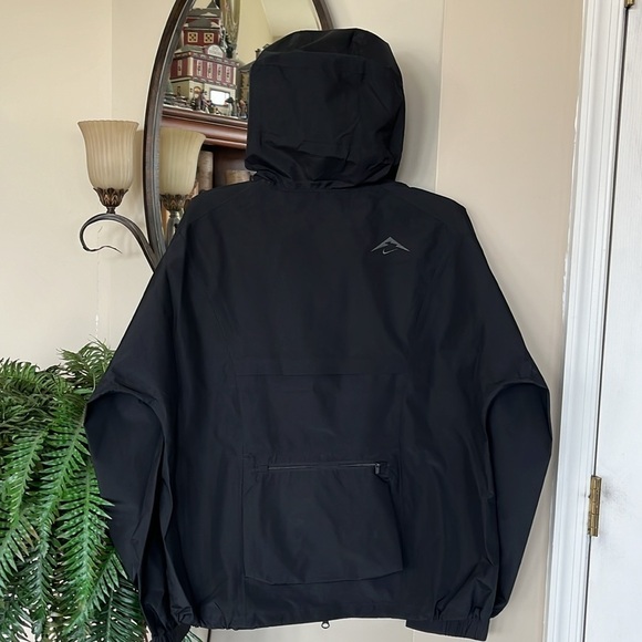 Brand New Nike Black Trail GORE-TEX INFINIUM Running Jacket Loose Fit Packable - Picture 11 of 16